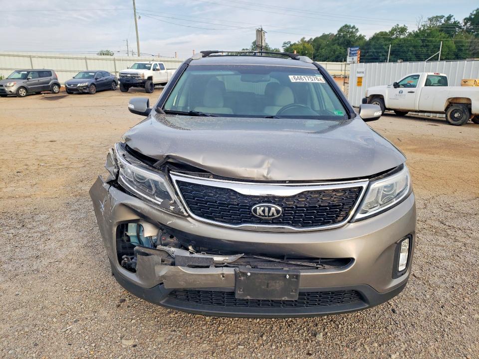 Photo 5 from auction – 2015 KIA SORENTO with VIN 5XYKT3A60FG575562