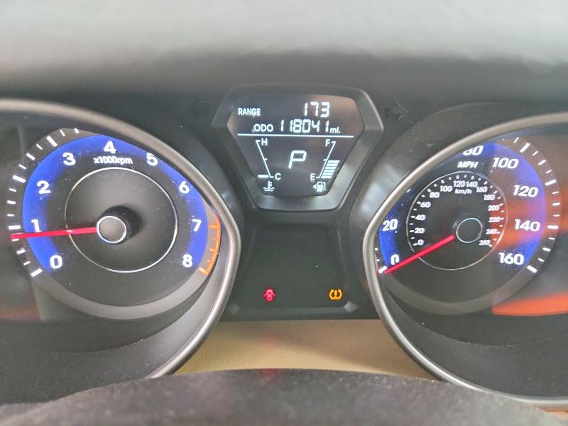 Photo 9 from auction – 2013 HYUNDAI ELANTRA with VIN 5NPDH4AE2DH190629