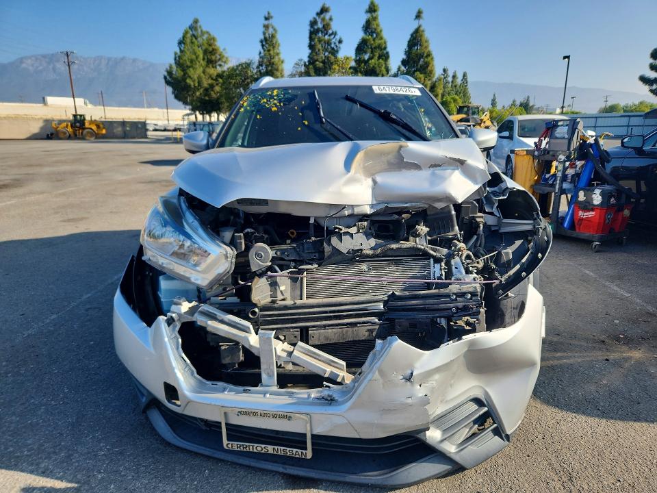 Photo 5 from auction – 2019 NISSAN KICKS with VIN 3N1CP5CU8KL519620