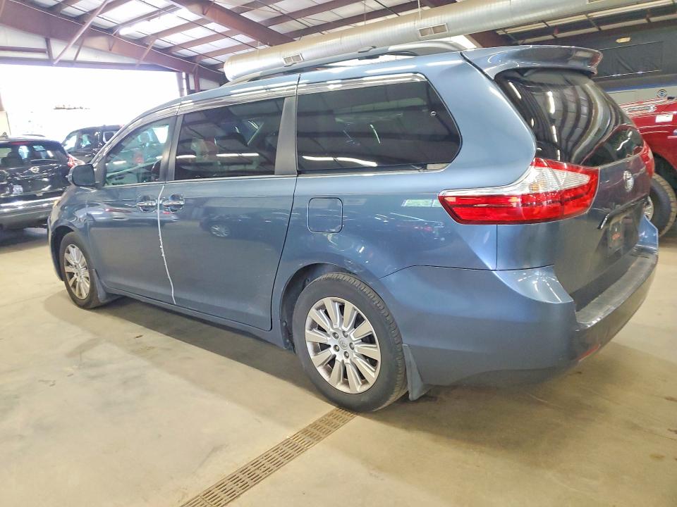 Photo 2 from auction – 2015 TOYOTA SIENNA with VIN 5TDDK3DC6FS110817