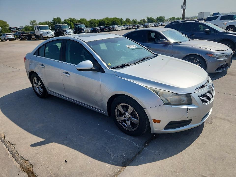 Photo 4 from auction – 2013 CHEVROLET CRUZE with VIN 1G1PC5SB7D7157175