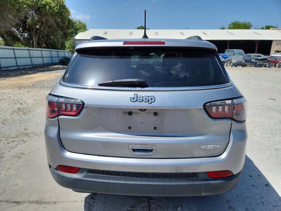 Photo 6 from auction – 2019 JEEP COMPASS with VIN 3C4NJCBBXKT743807