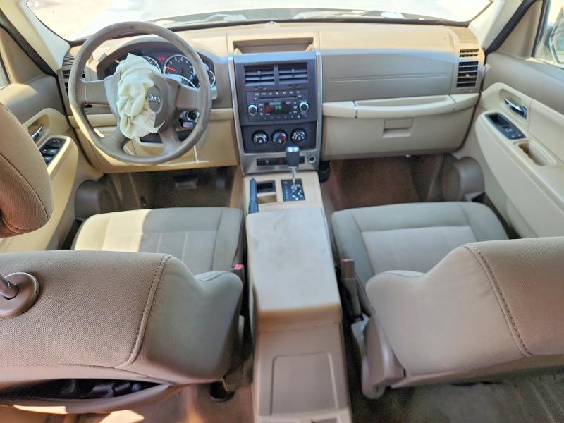 Photo 8 from auction – 2010 JEEP LIBERTY with VIN 1J4PP2GK5AW112301