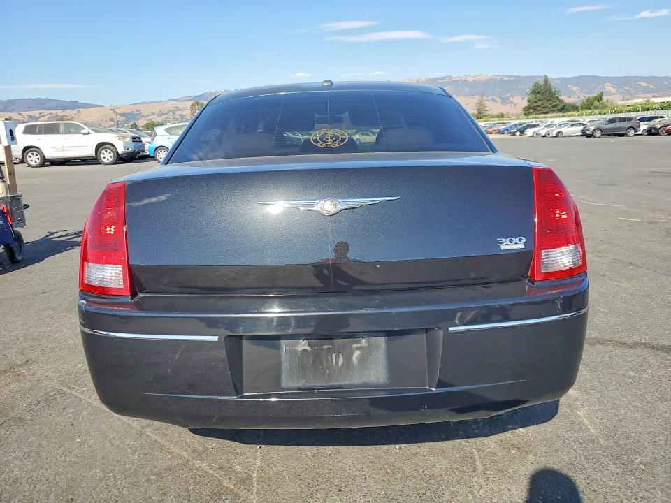 Photo 6 from auction – 2007 CHRYSLER 300 with VIN 2C3KA53G47H773608