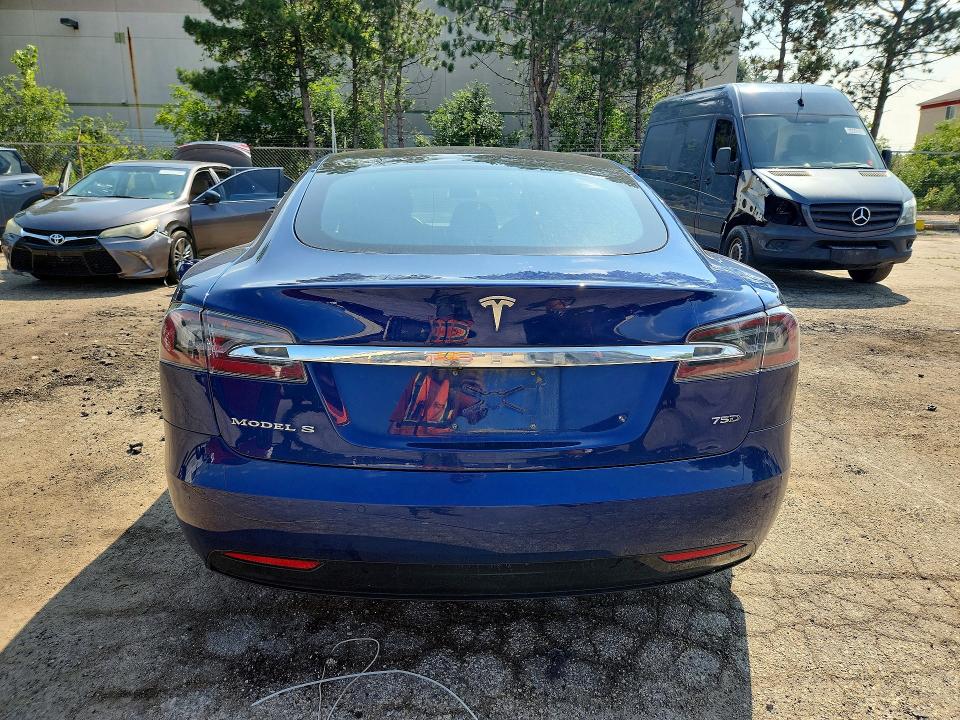Photo 6 from auction – 2017 TESLA MODEL S with VIN 5YJSA1E28HF216875
