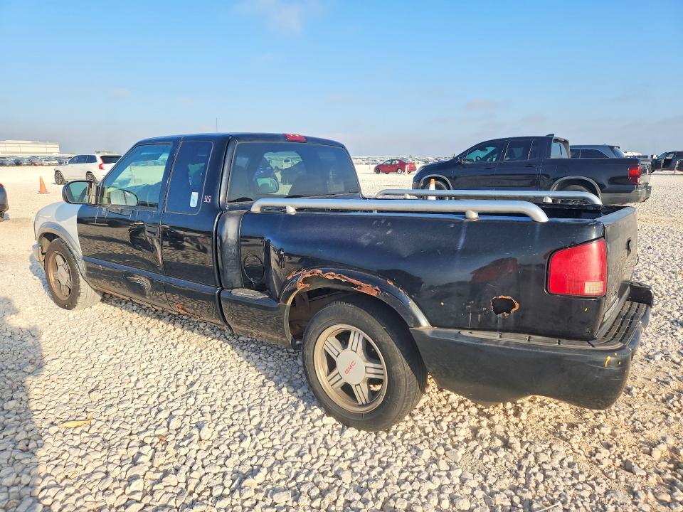 Photo 2 from auction – 2000 GMC SONOMA with VIN 1GTCS195XY8291566