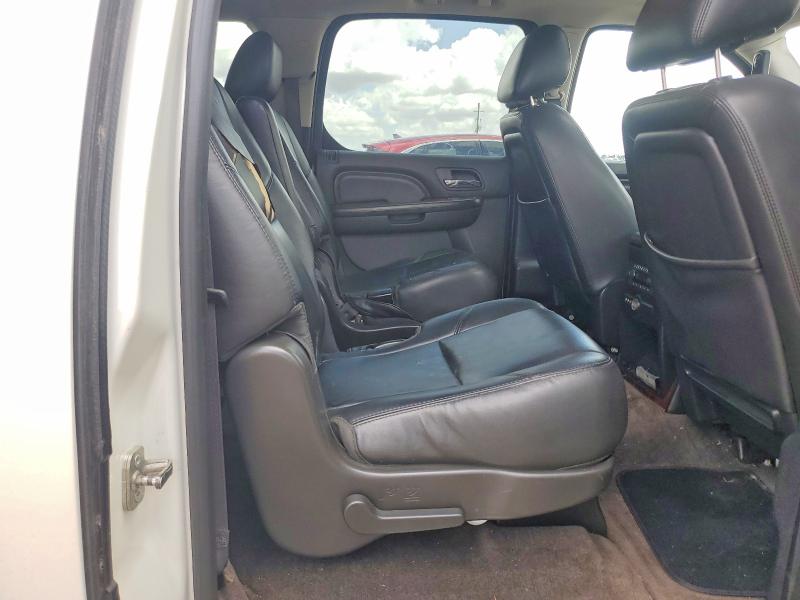 Photo 10 from auction – 2014 CADILLAC ESCALADE with VIN 1GYS3JEF2ER227237