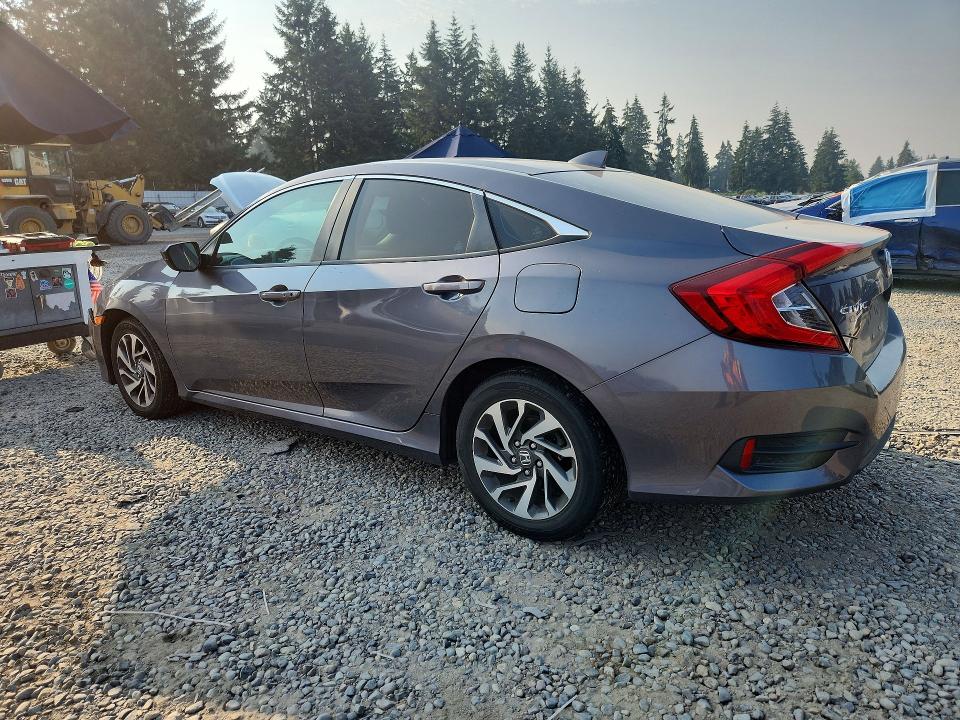 Photo 2 from auction – 2018 HONDA CIVIC with VIN 2HGFC2F84JH605342