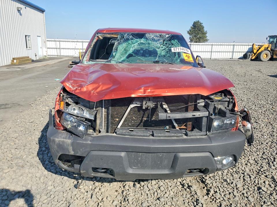 Photo 5 from auction – 2003 CHEVROLET AVALANCHE with VIN 3GNEK13T83G211725
