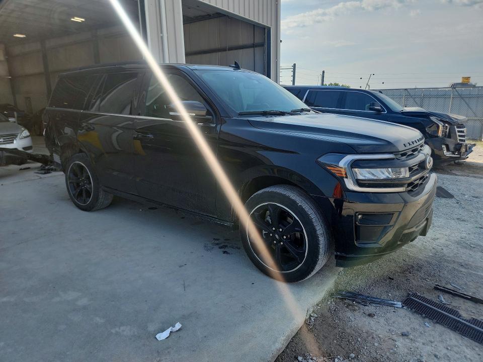 Photo 4 from auction – 2024 FORD EXPEDITION with VIN 1FMJU2A87REA95676