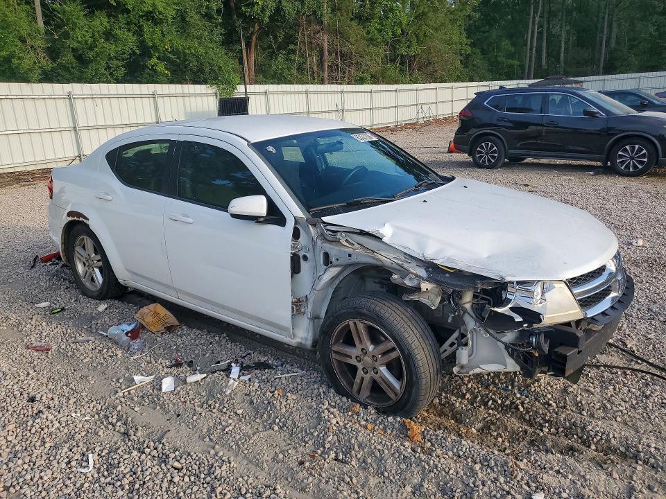 Photo 4 from auction – 2013 DODGE AVENGER with VIN 1C3CDZCBXDN661910