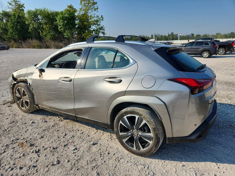 Zdjęcie 2 z aukcji – 2022 LEXUS UX z VIN JTHP3JBH2N2047748