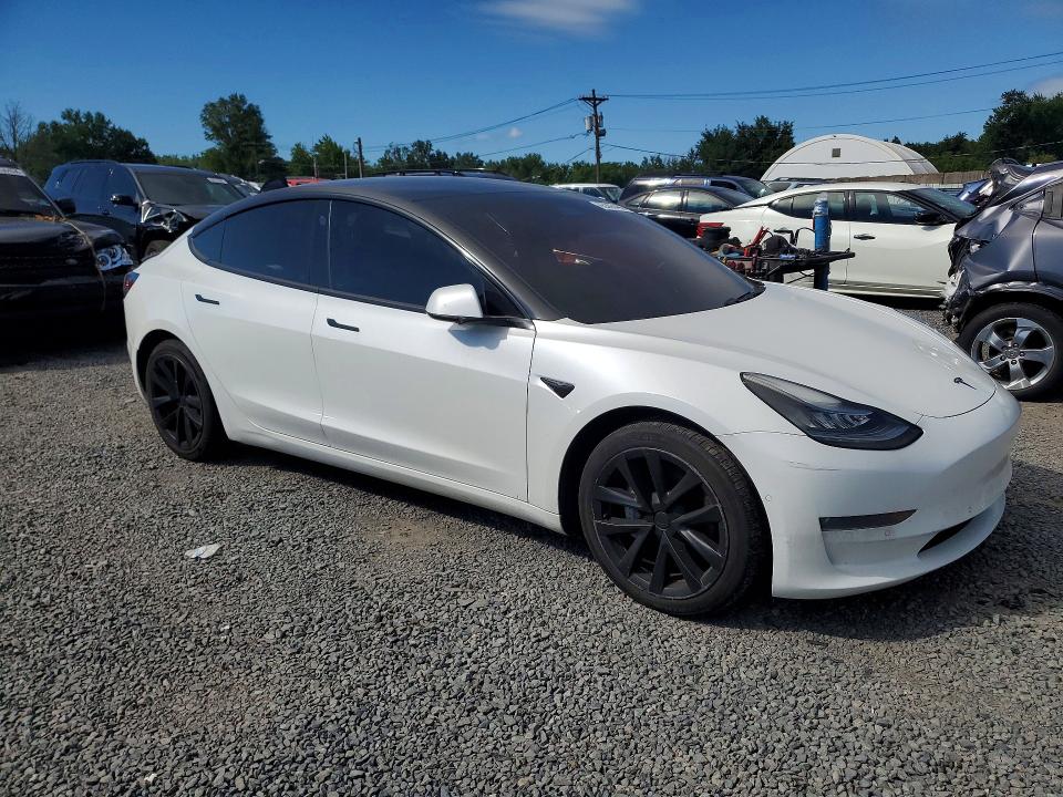 Photo 4 from auction – 2019 TESLA MODEL 3 with VIN 5YJ3E1EB2KF510613