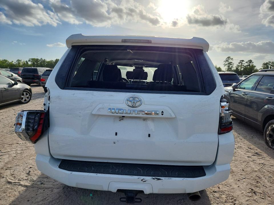 Zdjęcie 6 z aukcji – 2023 TOYOTA 4RUNNER z VIN JTEEU5JRXP5285240