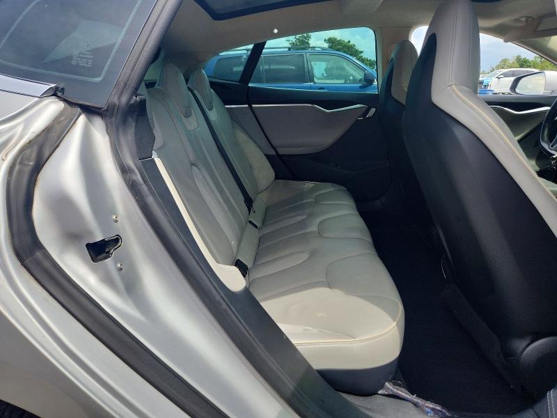 Photo 10 from auction – 2014 TESLA MODEL S with VIN 5YJSA1H16EFP48091