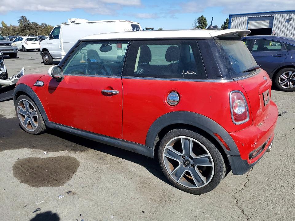 Photo 2 from auction – 2013 MINI COOPER with VIN WMWSV3C55DT394034