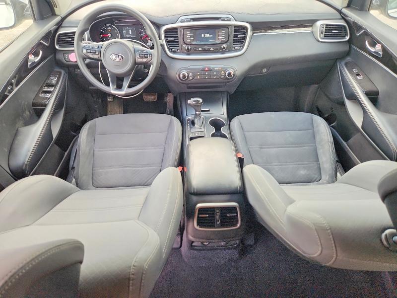 Photo 8 from auction – 2016 KIA SORENTO with VIN 5XYPGDA53GG135442