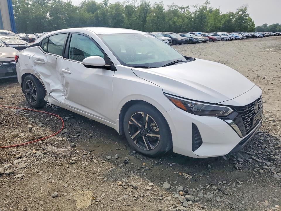 Photo 4 from auction – 2024 NISSAN SENTRA with VIN 3N1AB8CV8RY208122
