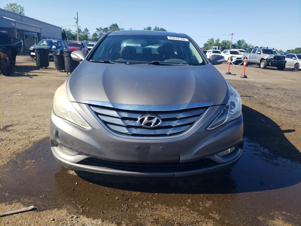 Photo 5 from auction – 2011 HYUNDAI SONATA with VIN 5NPEC4AC1BH059822