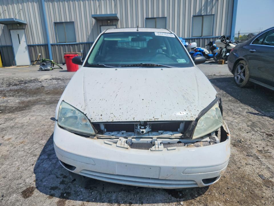 Photo 5 from auction – 2006 FORD FOCUS with VIN 1FAHP31N46W255157