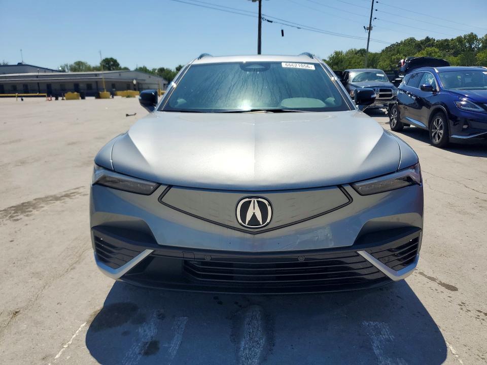 Photo 5 from auction – 2024 ACURA ZDX with VIN 4W5KHNRL9RZ516638