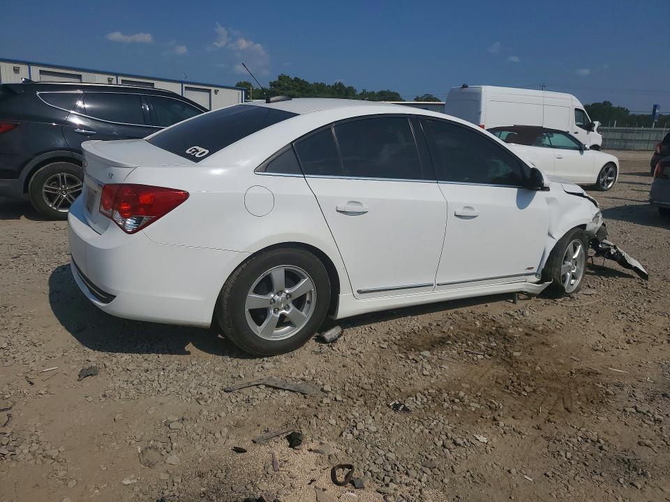 Photo 3 from auction – 2015 CHEVROLET CRUZE with VIN 1G1PC5SB5F7150132