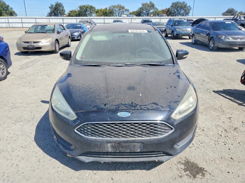 Photo 5 from auction – 2015 FORD FOCUS with VIN 1FADP3F28FL301569