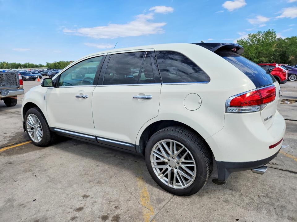 Photo 2 from auction – 2013 LINCOLN MKX with VIN 2LMDJ8JKXDBL28401