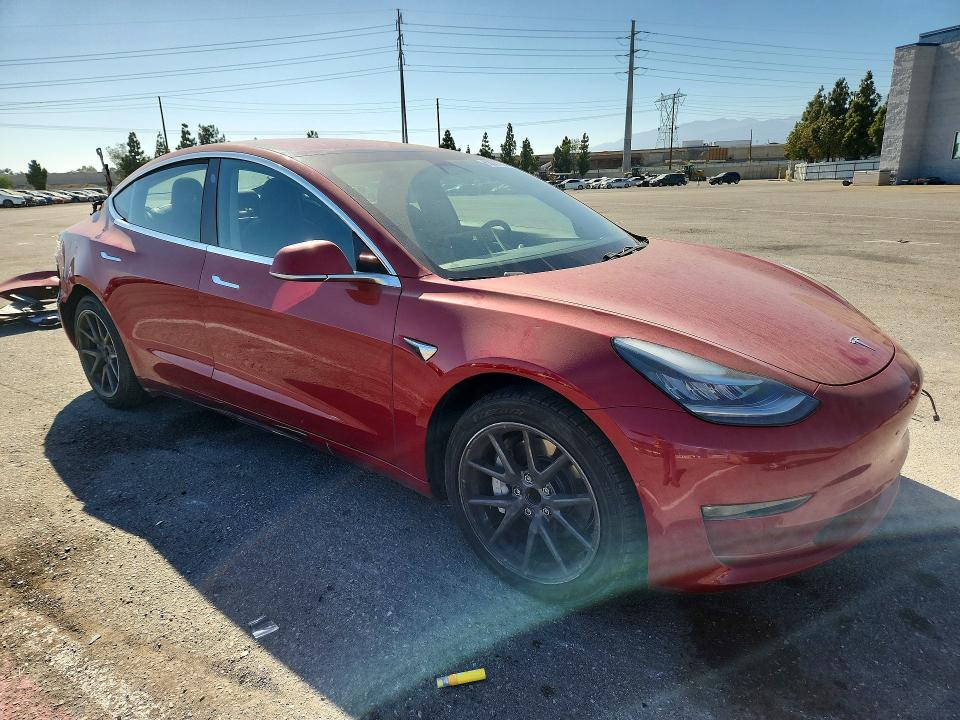 Photo 4 from auction – 2018 TESLA MODEL 3 with VIN 5YJ3E1EA5JF016705