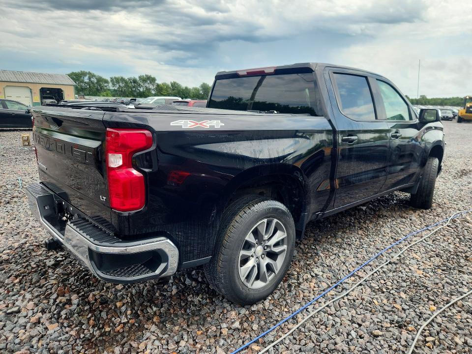 Photo 3 from auction – 2022 CHEVROLET SILVERADO LTD with VIN 1GCPYJEK2NZ151156