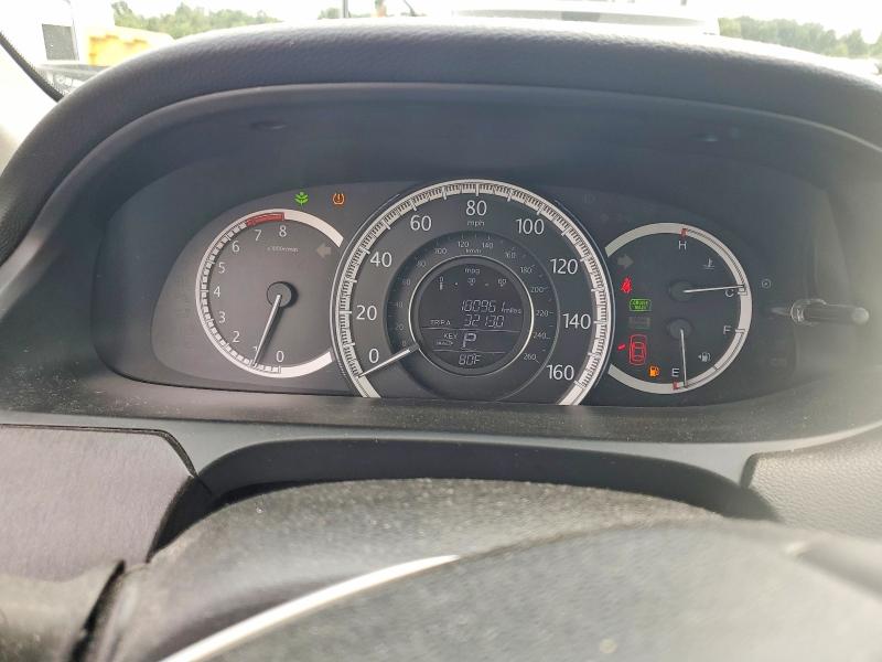 Photo 9 from auction – 2015 HONDA ACCORD with VIN 1HGCR2F80FA160007