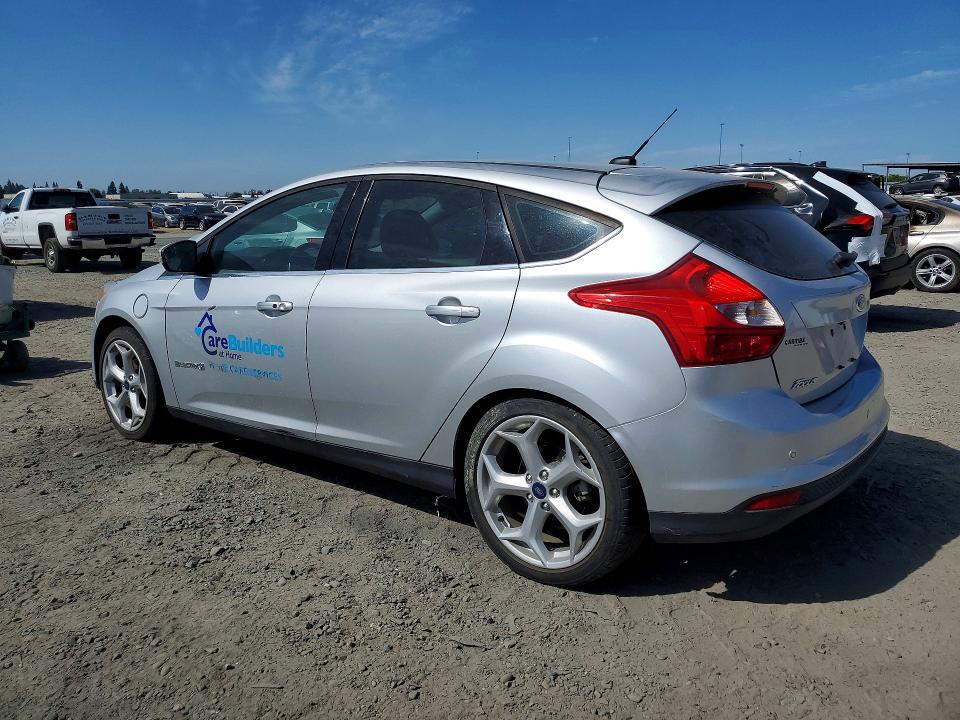 Foto 2 de la subasta – 2013 FORD FOCUS con VIN 1FADP3R44DL201995