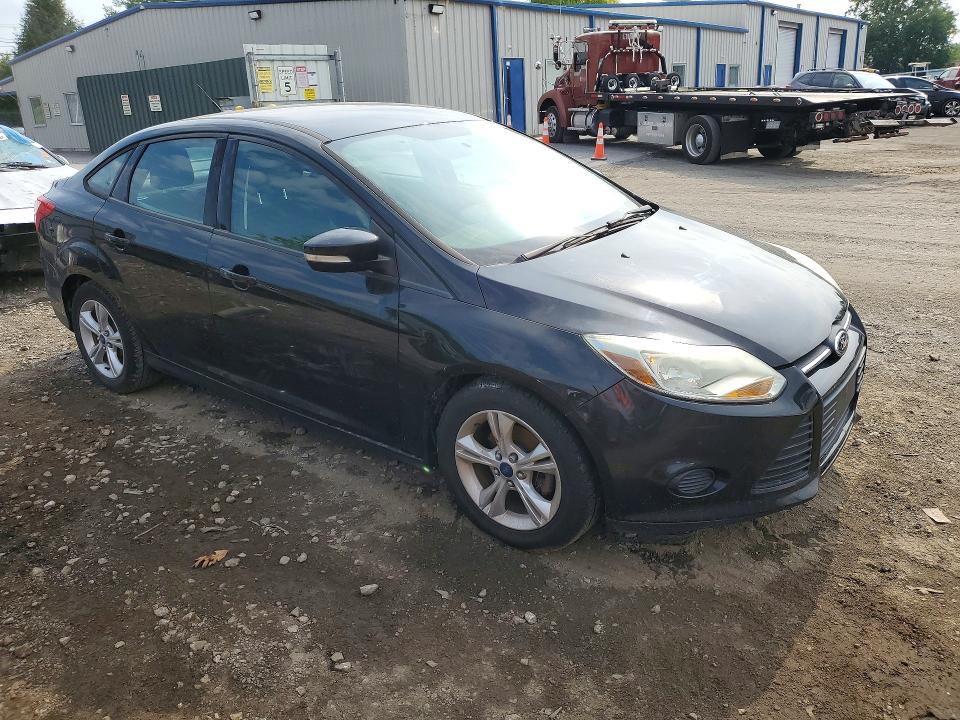 Photo 4 from auction – 2014 FORD FOCUS with VIN 1FADP3F26EL360487