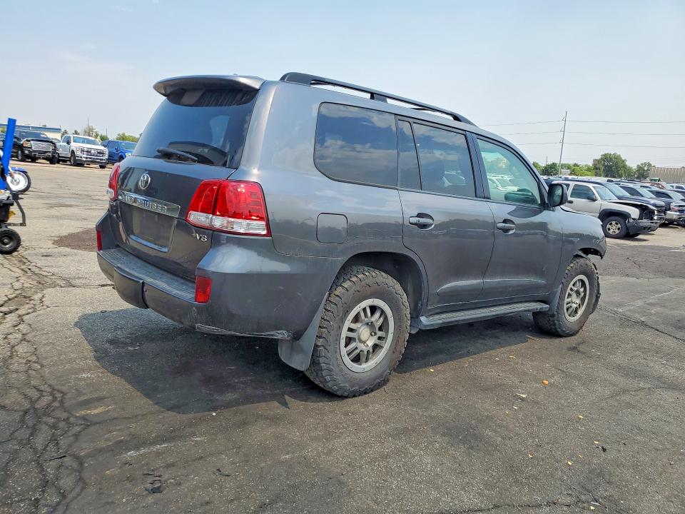 Photo 3 from auction – 2010 TOYOTA LAND CRUISER with VIN JTMHY7AJ7A5005843