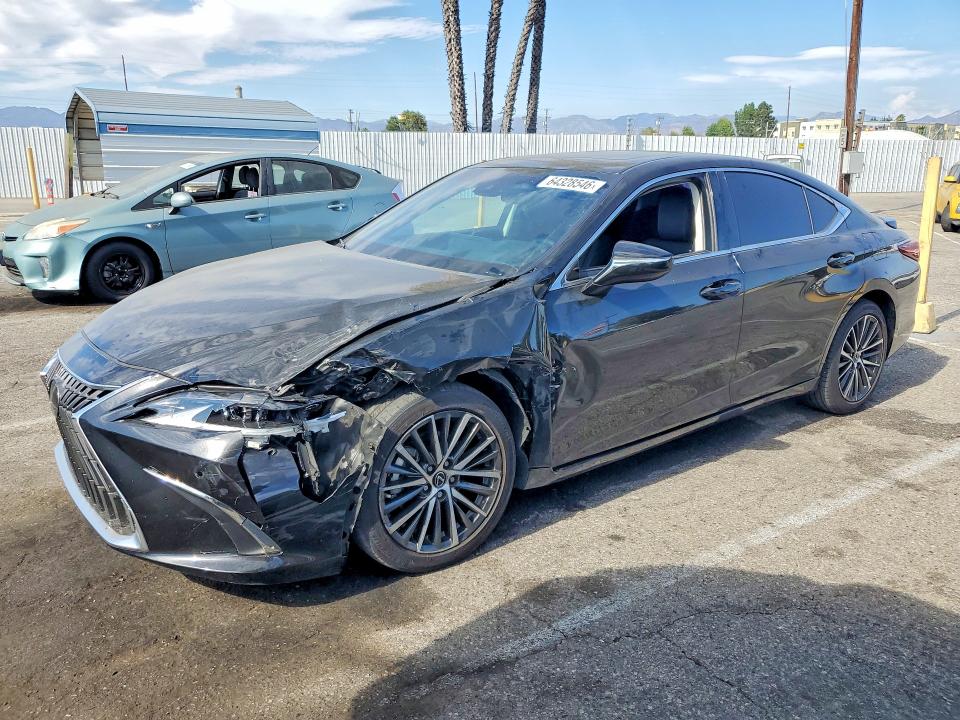 LEXUS ES 300H 2024 con VIN 58ADA1C18RU054309 - Foto de la subasta
