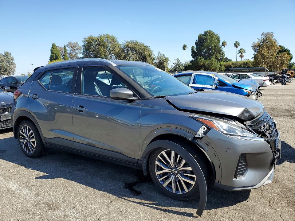 Photo 4 from auction – 2021 NISSAN KICKS with VIN 3N1CP5CV0ML469646