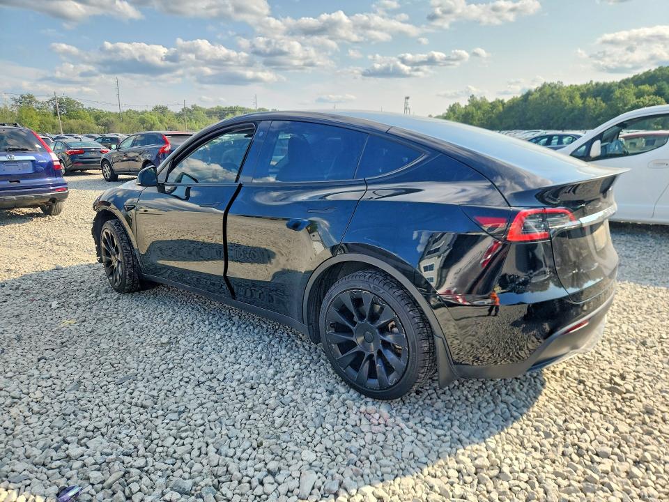 Photo 2 from auction – 2023 TESLA MODEL Y with VIN 7SAYGDEE4PA052527
