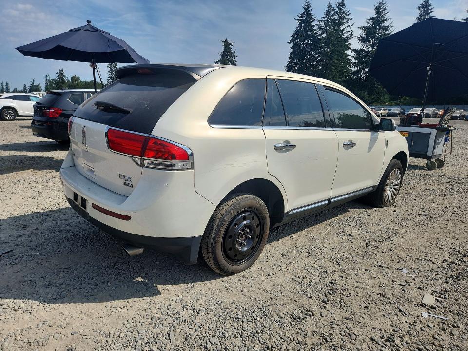 Photo 3 from auction – 2013 LINCOLN MKX with VIN 2LMDJ8JK6DBL32946