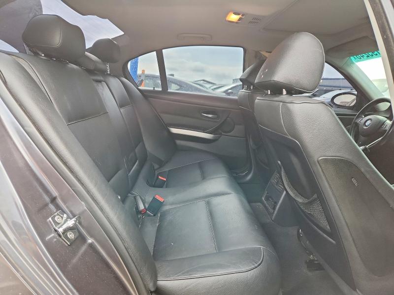 Photo 10 from auction – 2006 BMW 330 with VIN WBAVB33586KR74098