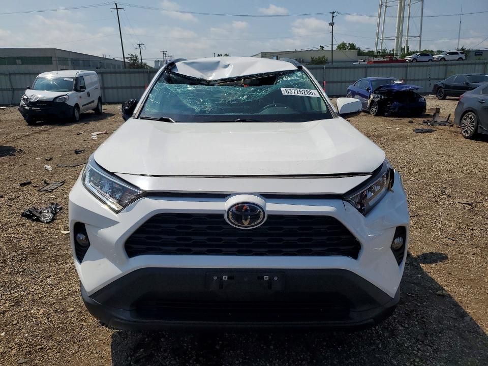 Photo 5 from auction – 2021 TOYOTA RAV4 with VIN 2T3P1RFV4MC235779
