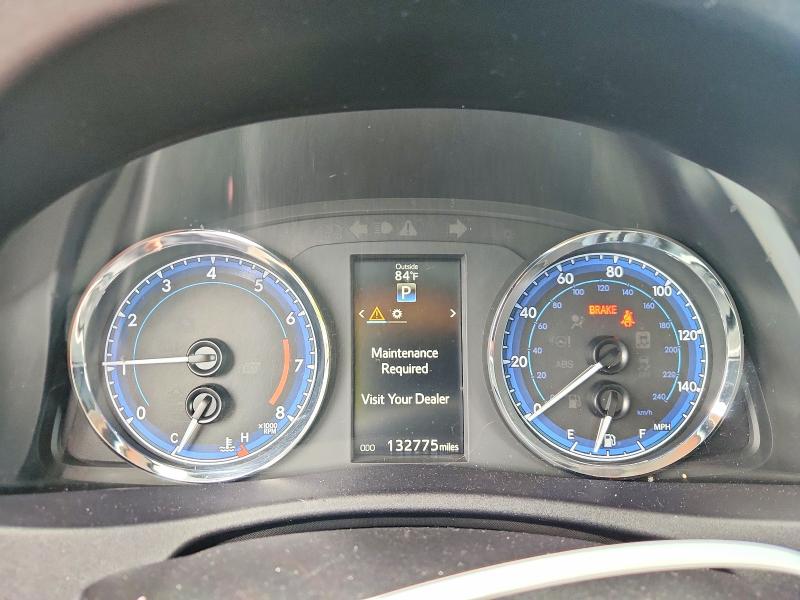Photo 9 from auction – 2018 TOYOTA COROLLA with VIN 2T1BURHE3JC996869