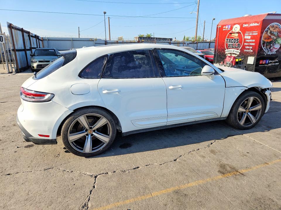 Photo 3 from auction – 2024 PORSCHE MACAN with VIN WP1AA2A56RLB19396