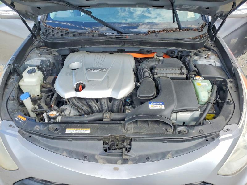 Photo 11 from auction – 2015 HYUNDAI SONATA HYBRID with VIN KMHEC4A40FA130459