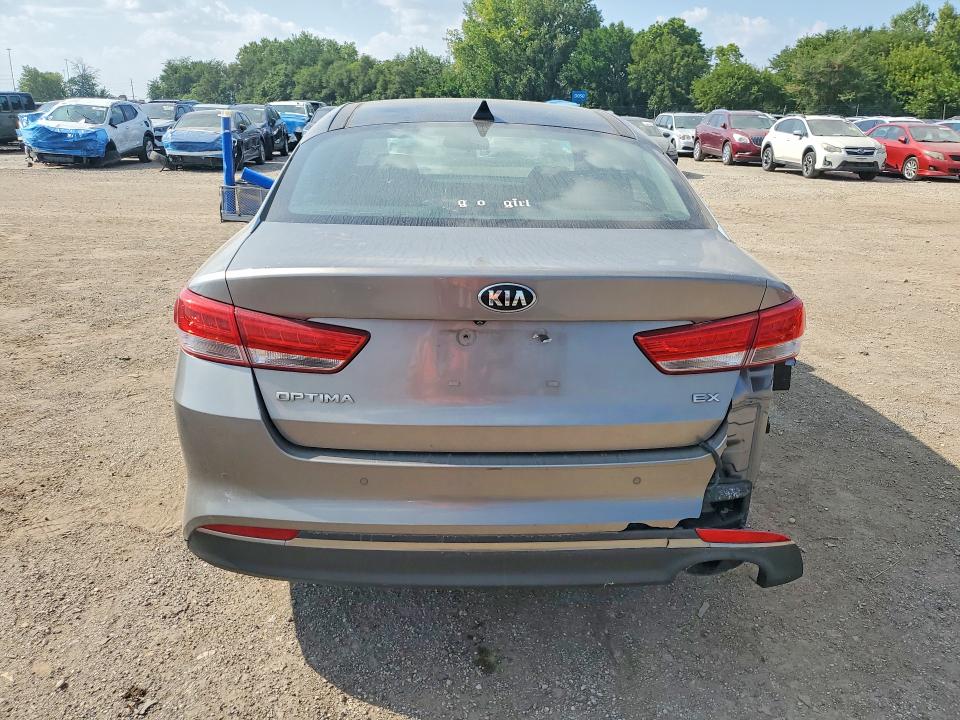 Zdjęcie 6 z aukcji – 2016 KIA OPTIMA z VIN 5XXGU4L31GG039365
