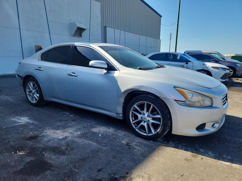Photo 4 from auction – 2014 NISSAN MAXIMA with VIN 1N4AA5AP6EC488313
