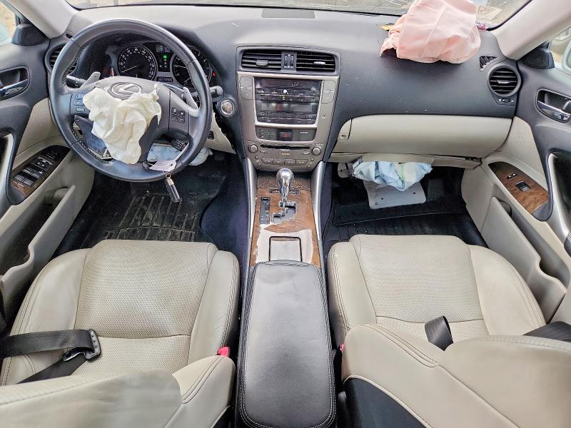 Photo 8 from auction – 2010 LEXUS IS with VIN JTHCF5C29A5042174