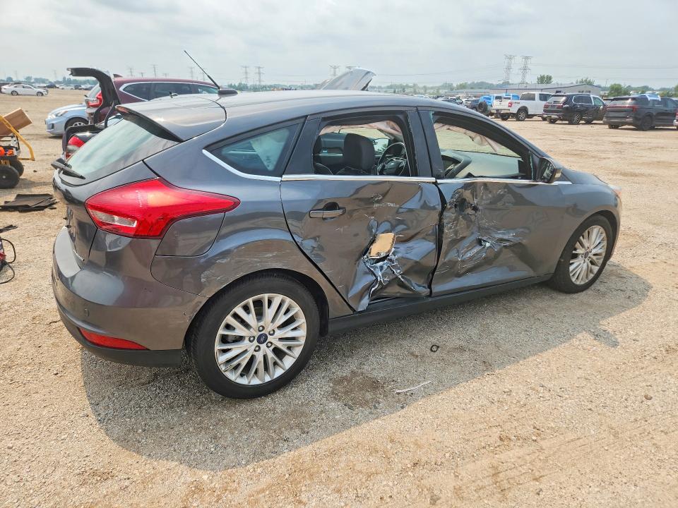 Photo 3 from auction – 2017 FORD FOCUS with VIN 1FADP3N27HL298443