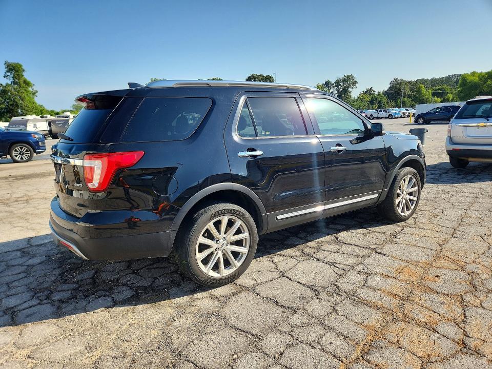 Photo 3 from auction – 2017 FORD EXPLORER with VIN 1FM5K8F83HGA34699