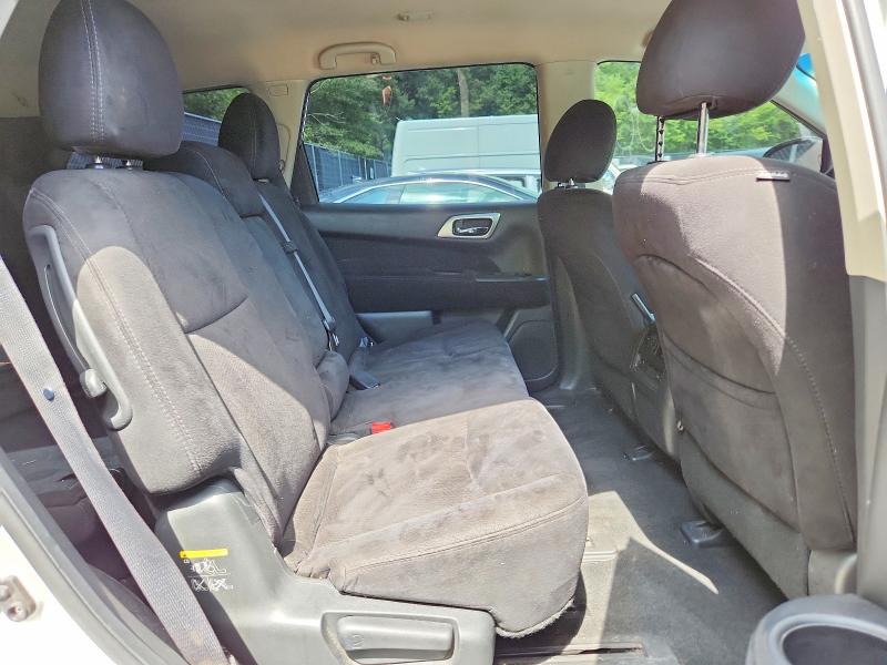 Photo 11 from auction – 2015 NISSAN PATHFINDER with VIN 5N1AR2MM5FC665675