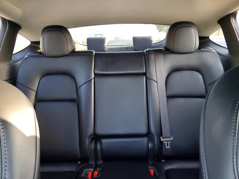 Photo 10 from auction – 2021 TESLA MODEL Y with VIN 5YJYGAEE9MF137910